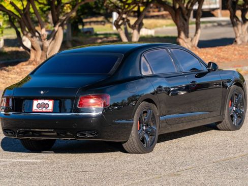 Used 2015 Bentley Flying Spur V8 image 43