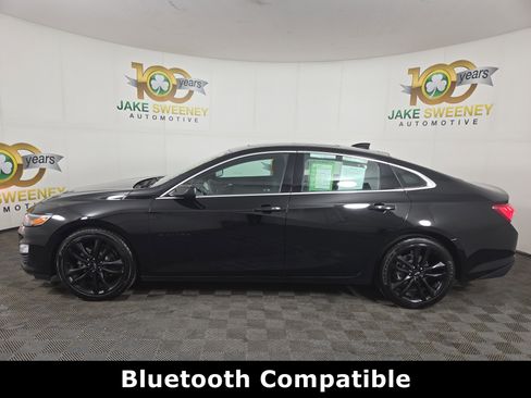 Certified 2023 Chevrolet Malibu LT w/ Midnight Edition image 4