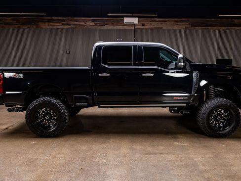 Used 2024 Ford F250 Limited w/ FX4 Off-Road Package AWD/4WD image 10