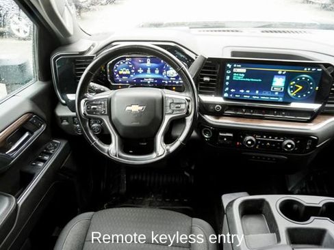 Used 2024 Chevrolet Silverado 3500 LT w/ Convenience Package image 9