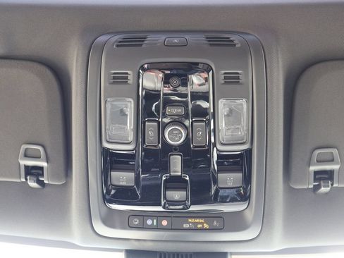 New 2026 Chevrolet Suburban Premier AWD/4WD image 35