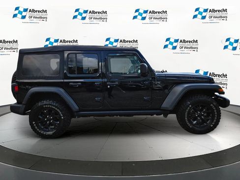 Used 2022 Jeep Wrangler Unlimited Sport AWD/4WD image 6