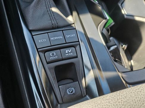 Used 2025 Toyota Camry LE w/ Convenience Package AWD/4WD image 24