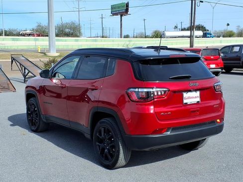 Used 2024 Jeep Compass Latitude w/ Altitude Special Edition image 7