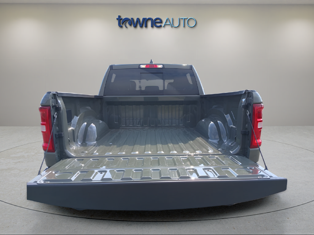 Used 2026 RAM 1500 Laramie AWD/4WD image 11