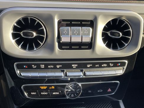 Certified 2024 Mercedes-Benz G 63 AMG AMGﾮ G 63 4MATICﾮ SUV image 32