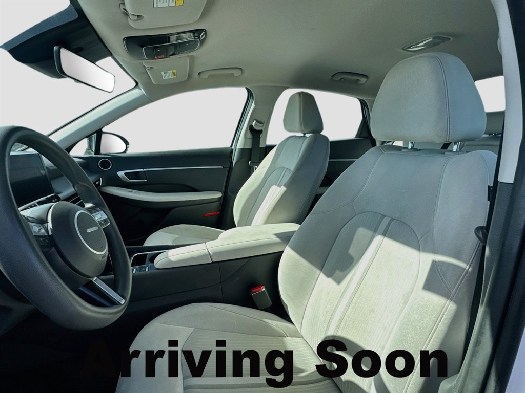 Used 2025 Hyundai Sonata SEL FWD image 5