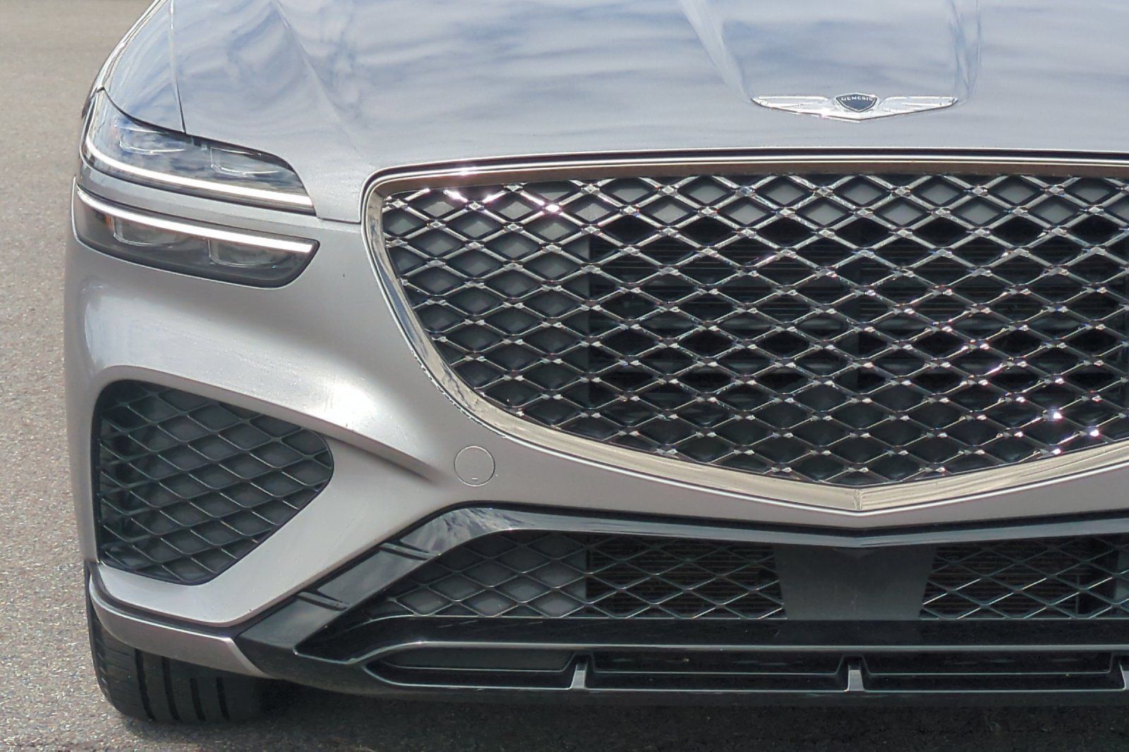Used 2022 Genesis GV70 3.5T Sport AWD/4WD image 47