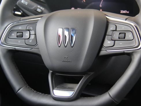 Used 2026 Buick Envista Sport Touring w/ Convenience I Package FWD image 12