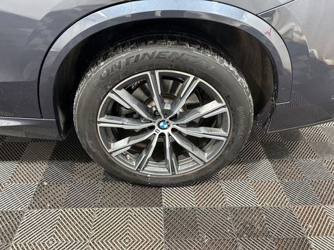Used 2021 BMW X5 xDrive40i w/ M Sport Package image 30