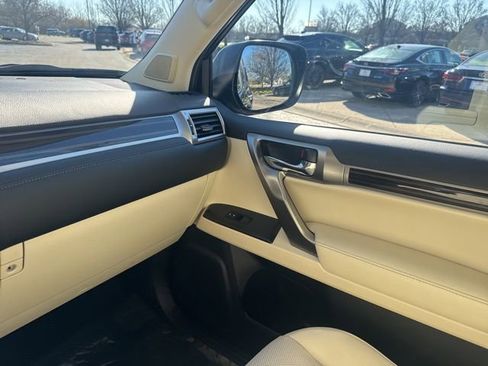 Used 2023 Lexus GX 460 Premium image 28