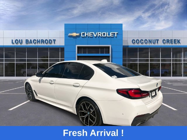 Used 2023 BMW 530i w/ M Sport Package RWD image 6