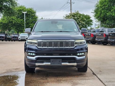 Certified 2022 Jeep Grand Wagoneer Series III AWD/4WD image 2
