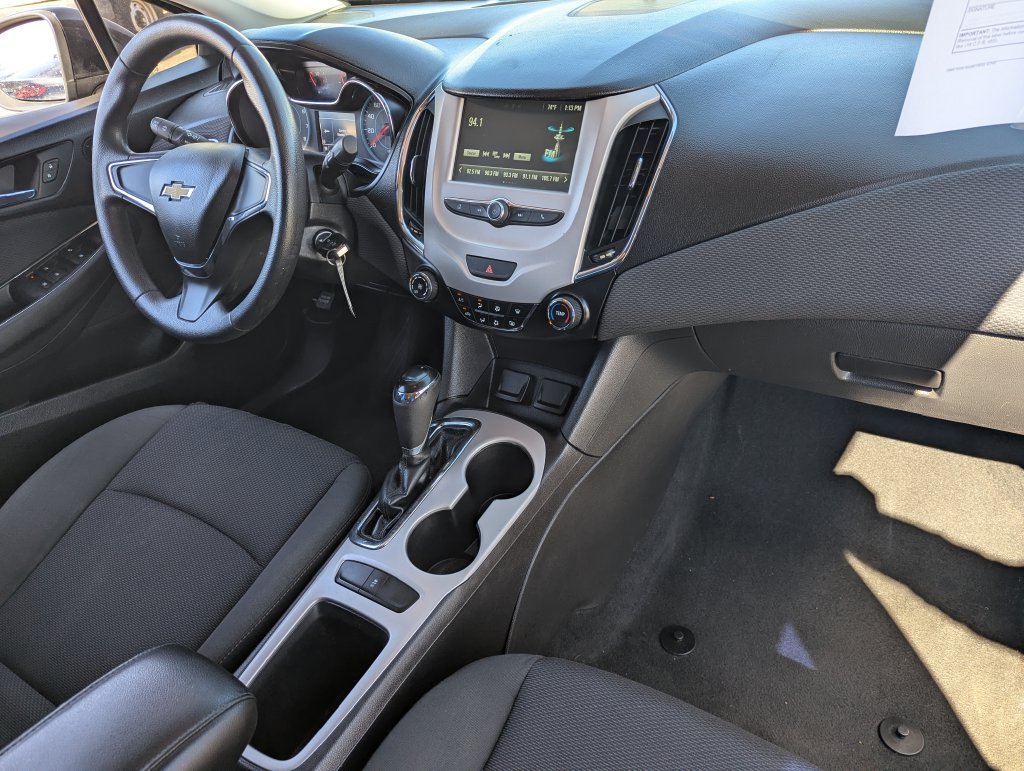 Used 2016 Chevrolet Cruze LS FWD image 28