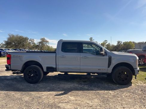 Used 2025 Ford F250 Lariat w/ Lariat Ultimate Package image 2