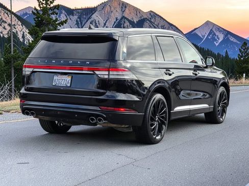 Used 2022 Lincoln Aviator Reserve w/ Equipment Group 201A AWD/4WD image 7