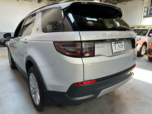 Used 2023 Land Rover Discovery Sport SE image 5