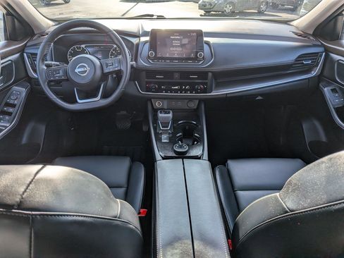 Used 2023 Nissan Rogue SV w/ SV Premium B Package image 29