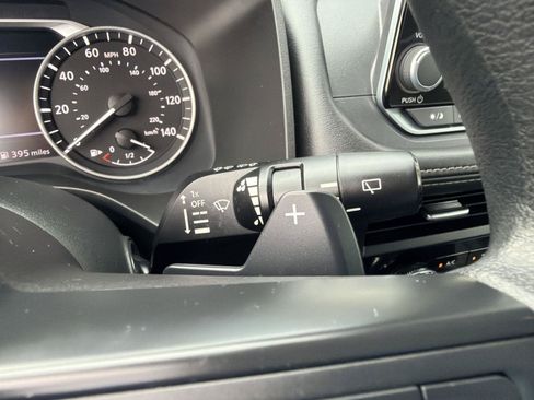 Used 2023 Nissan Rogue S AWD/4WD image 16