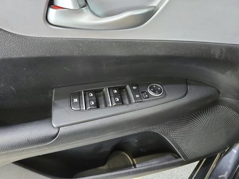 Certified 2023 Kia Forte LXS w/ LXS Technology Package FWD image 17