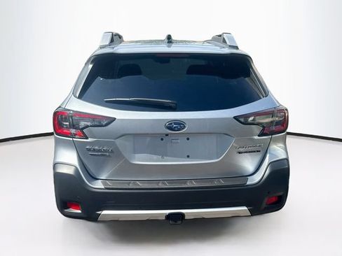 Certified 2025 Subaru Outback Touring XT AWD/4WD image 8