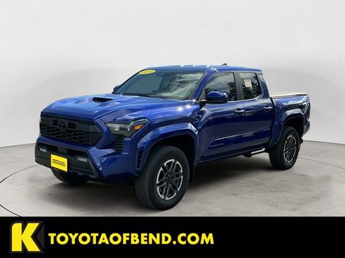 Used 2024 Toyota Tacoma TRD Sport image 1