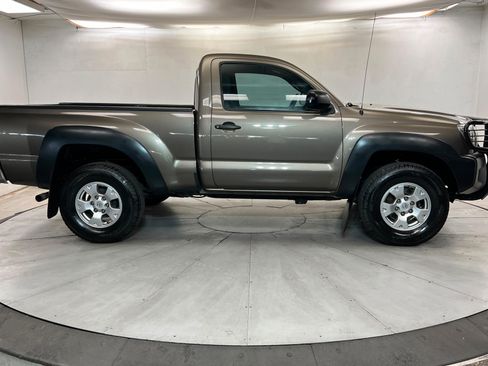 Used 2012 Toyota Tacoma 4x4 Regular Cab image 7