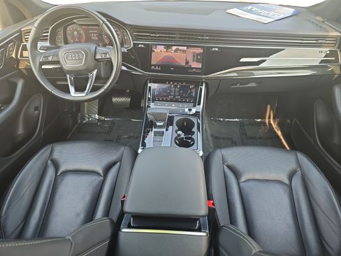 Used 2019 Audi Q8 Premium Plus w/ Premium Plus AWD/4WD image 9