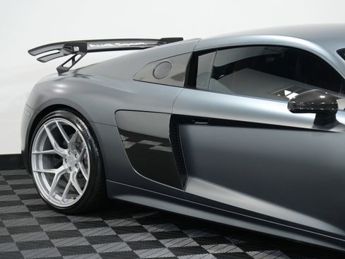 Used 2017 Audi R8 V10 plus image 13