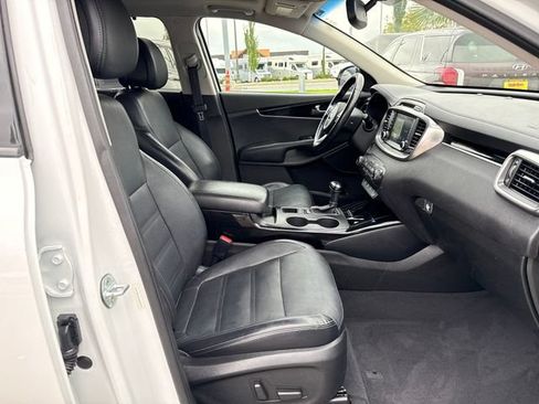 Used 2016 Kia Sorento SX AWD/4WD image 9