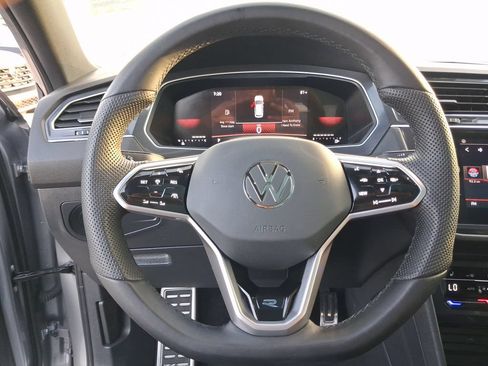 Used 2024 Volkswagen Tiguan SE R-Line FWD image 22