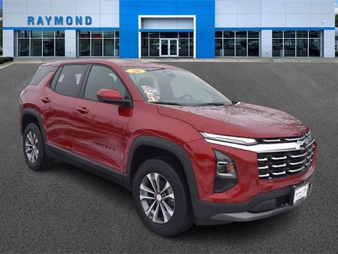 Used 2026 Chevrolet Equinox LT image 1