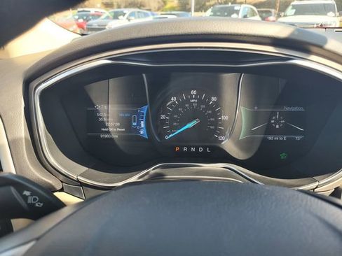 Used 2016 Ford Fusion SE image 29