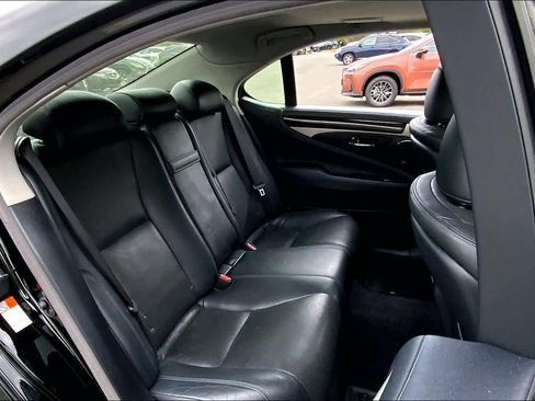 Used 2016 Lexus LS 460 AWD w/ Comfort Package image 20
