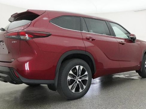 New 2026 Toyota Highlander XLE image 25