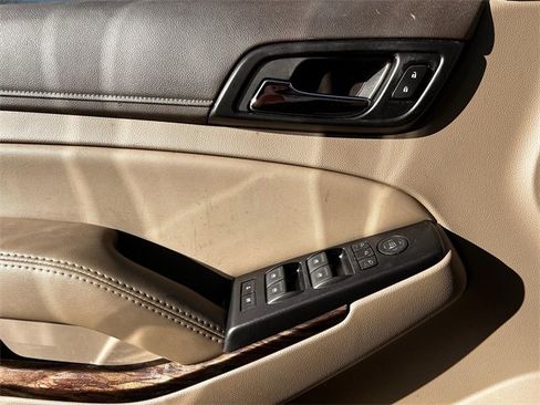 Used 2018 GMC Yukon SLT w/ Open Road Package image 25