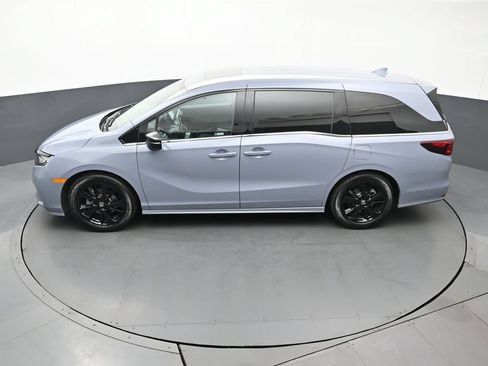 Used 2023 Honda Odyssey Sport image 42