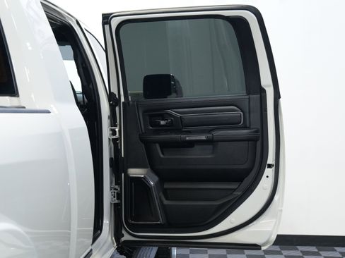 Used 2022 RAM 2500 Limited AWD/4WD image 29