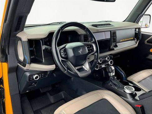 Used 2021 Ford Bronco Wildtrak image 14