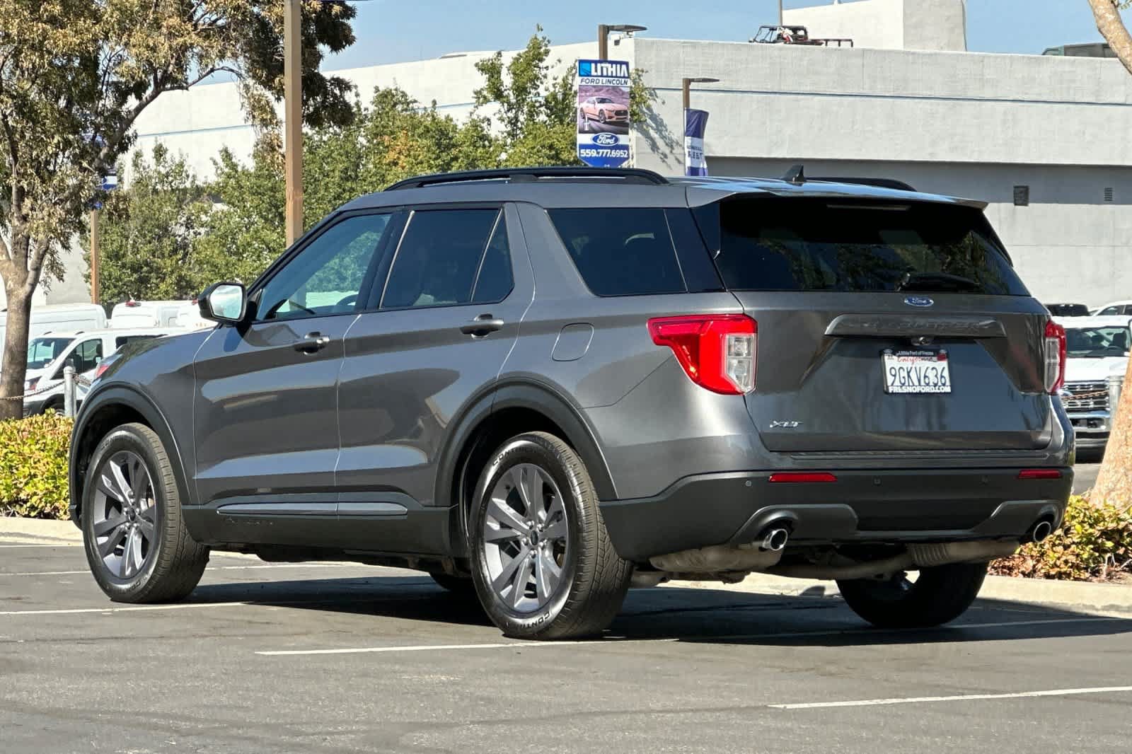 Certified 2022 Ford Explorer XLT w/ Equipment Group 202A RWD image 7