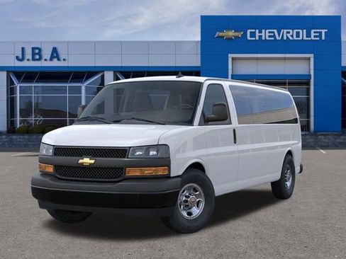 New 2025 Chevrolet Express 3500 LS image 6