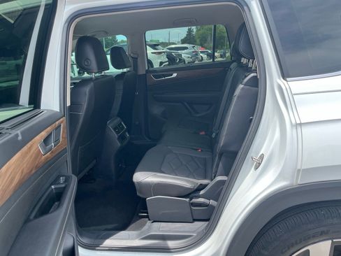 Used 2024 Volkswagen Atlas SE FWD image 29