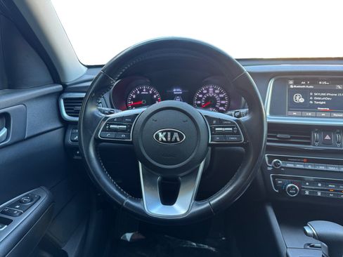 Used 2019 Kia Optima S FWD image 12