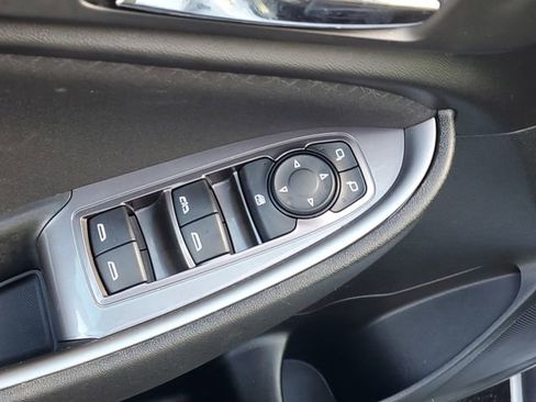 Used 2023 Chevrolet Malibu LT FWD image 15