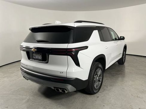 Certified 2024 Chevrolet Traverse LT w/ Enhanced Driving Package AWD/4WD image 8