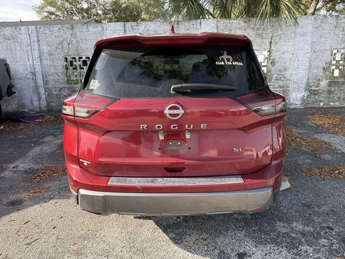 Used 2024 Nissan Rogue SL w/ SL Premium Package FWD image 10