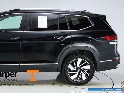 Used 2025 Volkswagen Atlas SEL AWD/4WD image 4