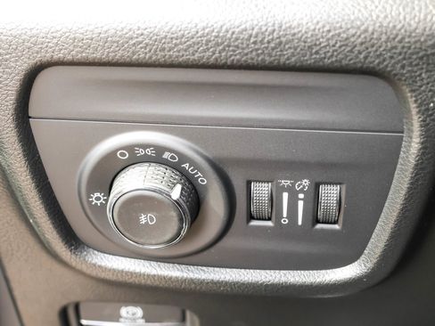 New 2025 Jeep Grand Cherokee Summit image 27