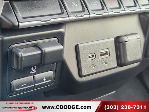 Used 2019 GMC Sierra 1500 SLE w/ SLE Convenience Package AWD/4WD image 27