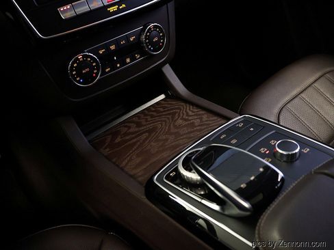 Used 2018 Mercedes-Benz GLE 43 AMG 4MATIC image 24